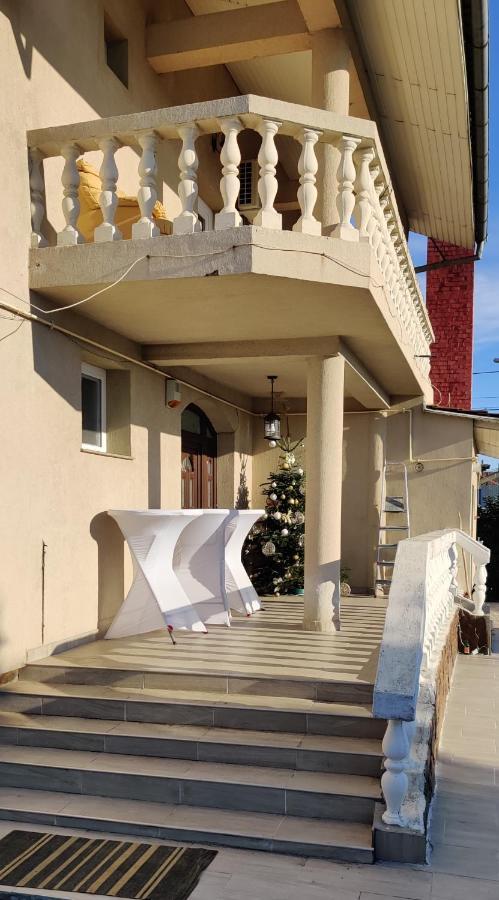 Casa Blanco Hotel Oradea Exterior photo
