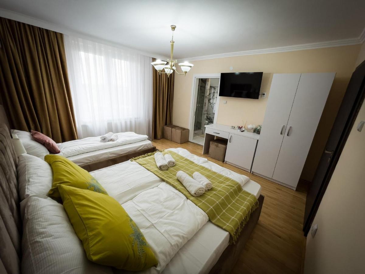 Casa Blanco Hotel Oradea Exterior photo
